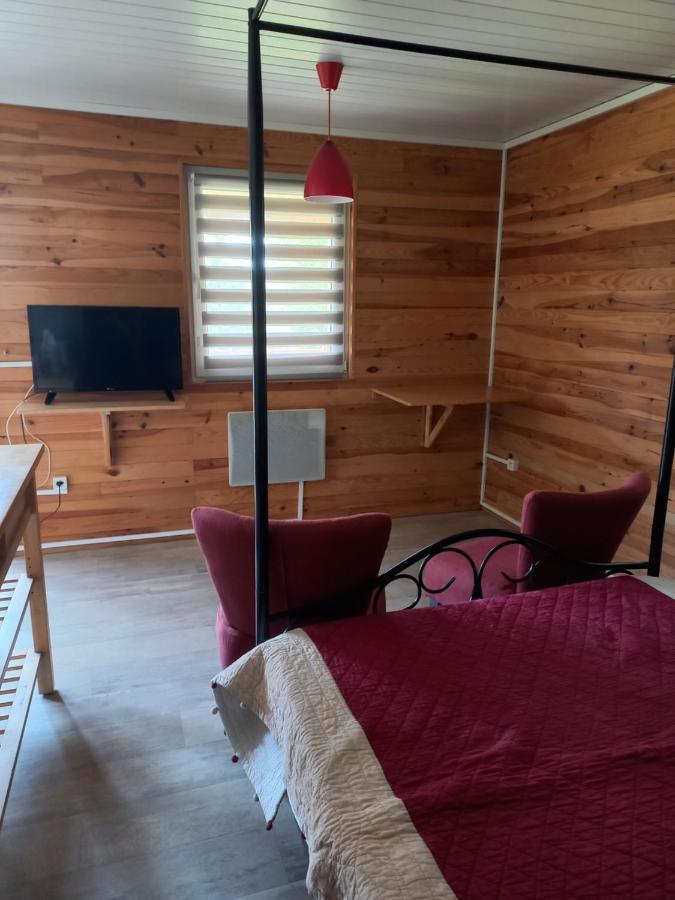 Chalet 2 Pers. + Bebe Montolieu